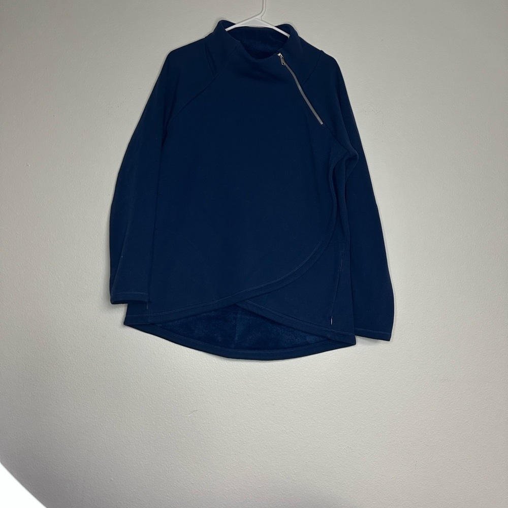 Athleta Cozy Karma Asym Pullover is a deep navy blue sweatshirt, fleece, Large - Picture 7 of 8